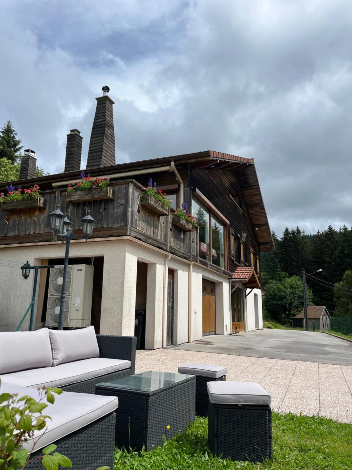 Au 21 Vosgien Bed & Breakfast ว็องทรง ภายนอก รูปภาพ